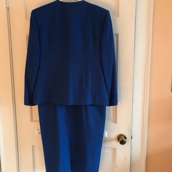 Dress with jacket - Picture 3 of 9